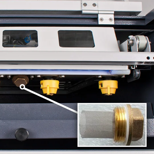 100% spray and mist containment - Schulze PRETREATmaker IV